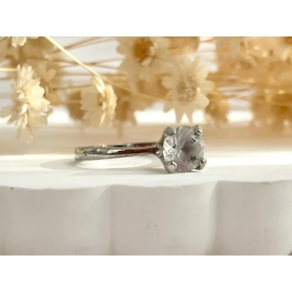 Avon Sterling Vintage Straight Shank Cubic Zirconia Engagement Style Ring - sz 6